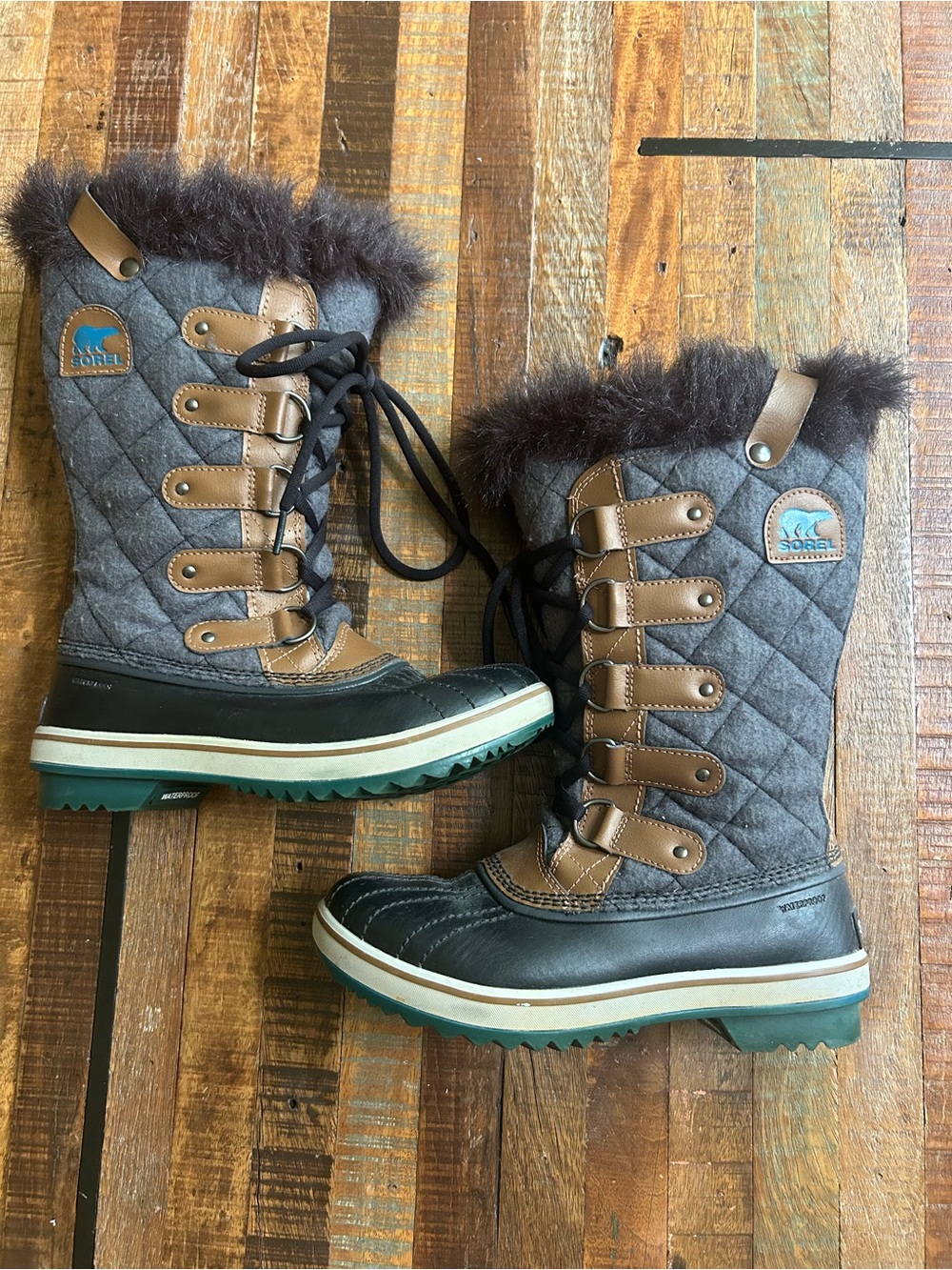 SOREL Torfino Felt Quilted Boots.  “Grizzly Bear/Siberia”.